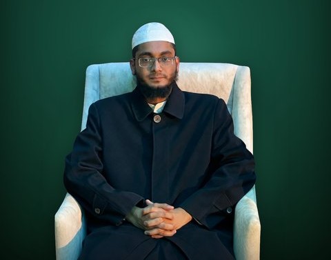 লেখক মাওলানা সাদ আবু মুহাম্মাদ